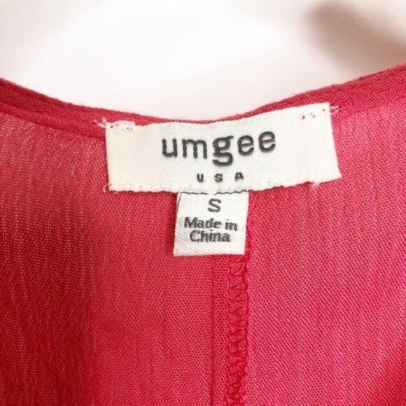 UMGEE Coral Bell Sleeve Blouse - Picture 4 of 8